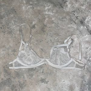 White lace bra